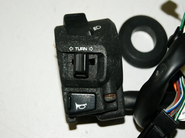 HONDA CB 250 TWO FIFTY MC26 INTERRUPTOR MANILLAR IZQUIERDO INTERRUPTOR