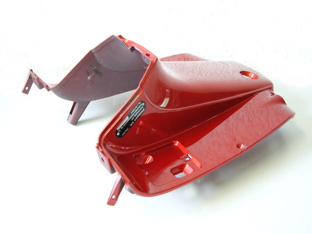 PIAGGIO EX 125 HEXAGON CARENADO REPOSAPIÉS DELANTERO TAPA CUBIERTA