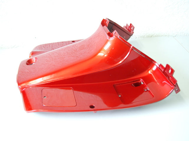 PIAGGIO EX 125 HEXAGON CARENADO REPOSAPIÉS DELANTERO TAPA CUBIERTA