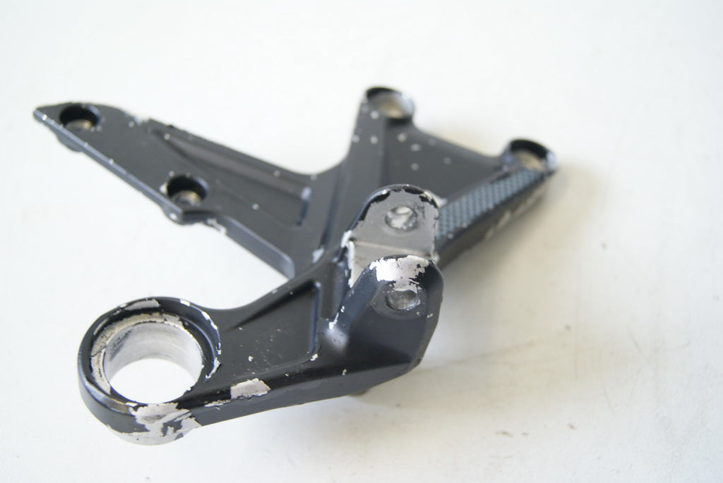 HONDA CBR 1000 RR SC59 SOPORTE ESTRIBERA DERECHO CONDUCTOR