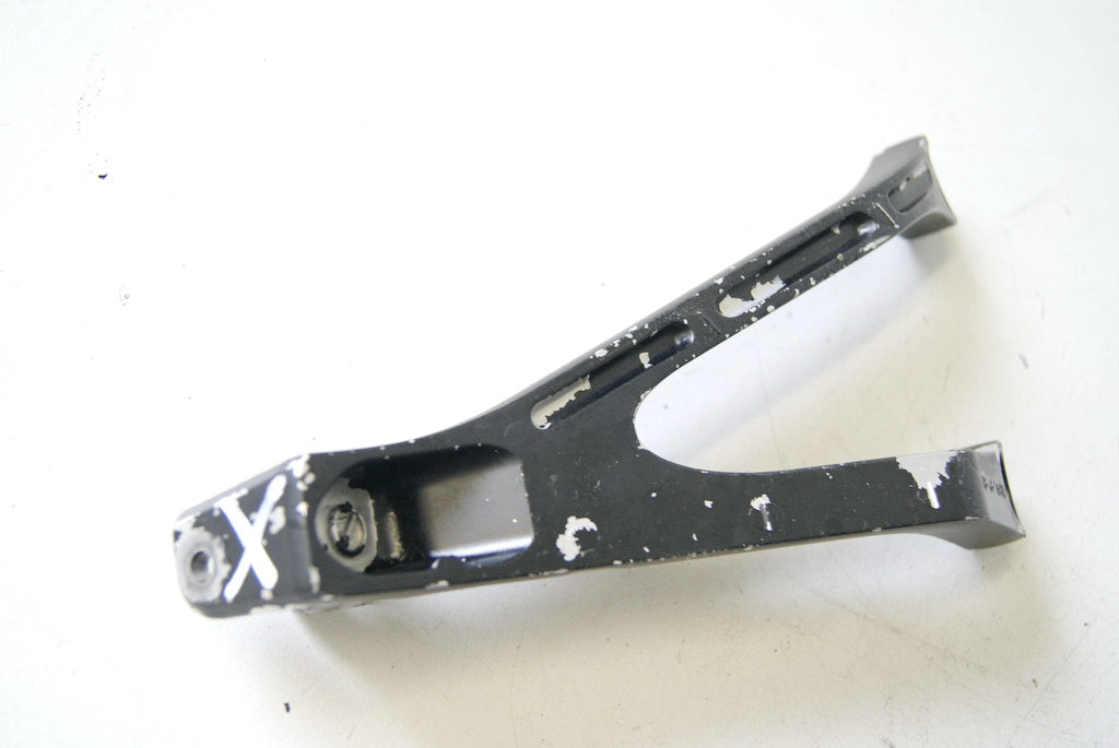 HONDA CBR 1000 RR SC59 SOPORTE REPOSAPIÉS PASAJERO DERECHO