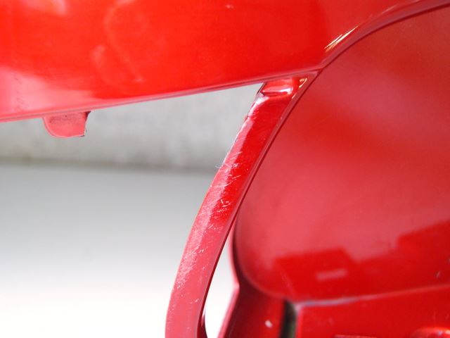 PIAGGIO EX 125 HEXAGON CARENADO REPOSAPIÉS ZONA PIES DERECHA CUBIERTA
