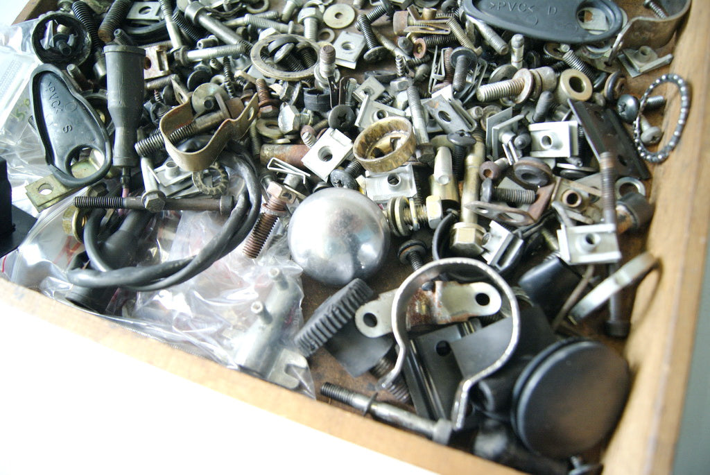 PIAGGIO EX 125 HEXAGON SCHRAUBEN KLEINTEILE