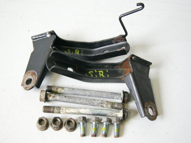 HONDA CBR 125 JC34 SOPORTE EJE MOTOR