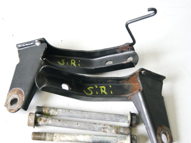 HONDA CBR 125 JC34 SOPORTE EJE MOTOR