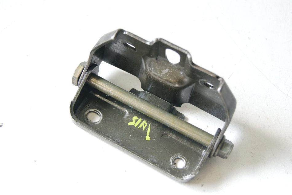 SOPORTE DE ASIENTO DELANTERO DAELIM SV 125 S3 SAB