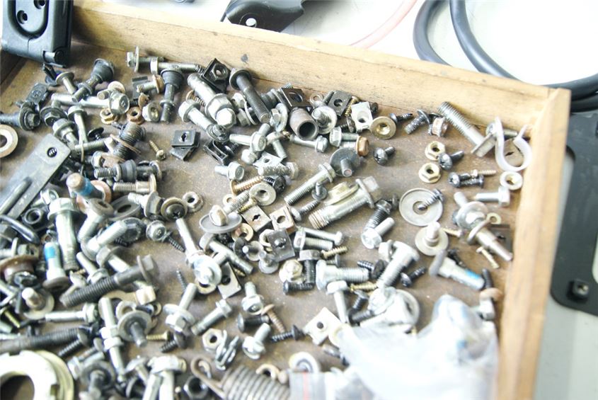 DAELIM SV 125 S3 SAB TORNILLOS Y PIEZAS PEQUEÑAS