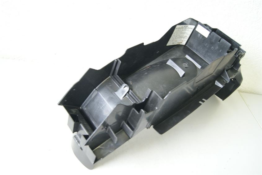HONDA CBR 125 JC34 KOTFLÜGEL RADLAUF BATTERIEKASTEN