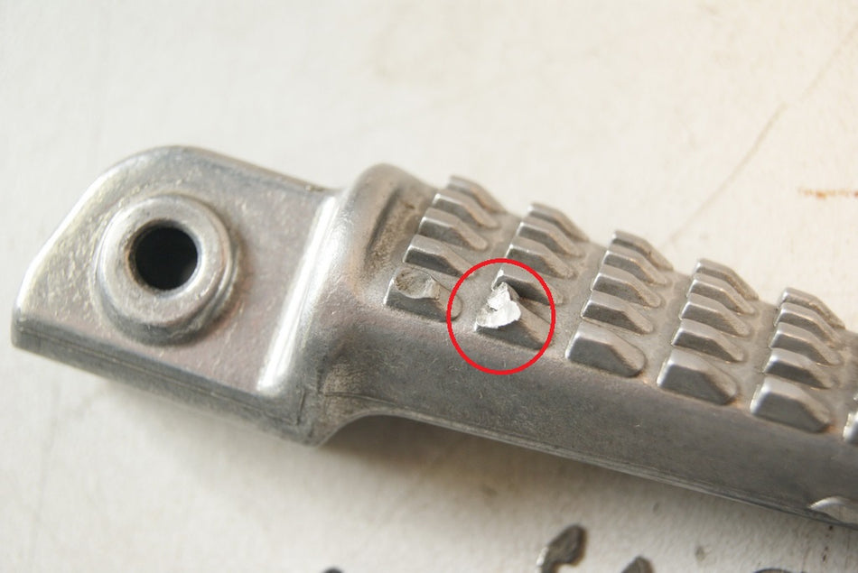 KAWASAKI ZZR 1400 B ZXT40A ABS FOOTPEG PILLION LEFT