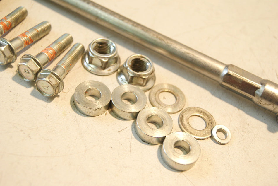 KAWASAKI ZZR 1400 B ZXT40A ABS AXLE SCREWS ENGINE MOUNT