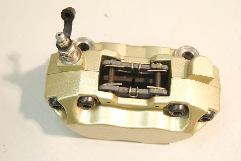 APRILIA DORSODURO 750 SM000 PINZA DE FRENO DERECHA