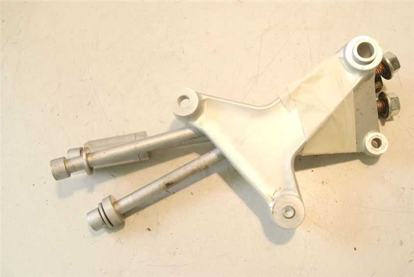 APRILIA DORSODURO 750 SM000 MOTORHALTER ACHSE BOLZEN PLATTE