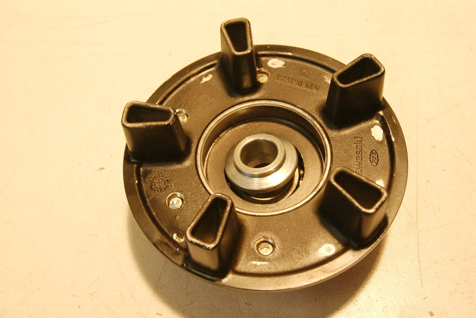 KAWASAKI ZZR 1200 ZXT20C SOPORTE PORTACORONAS PIÑÓN