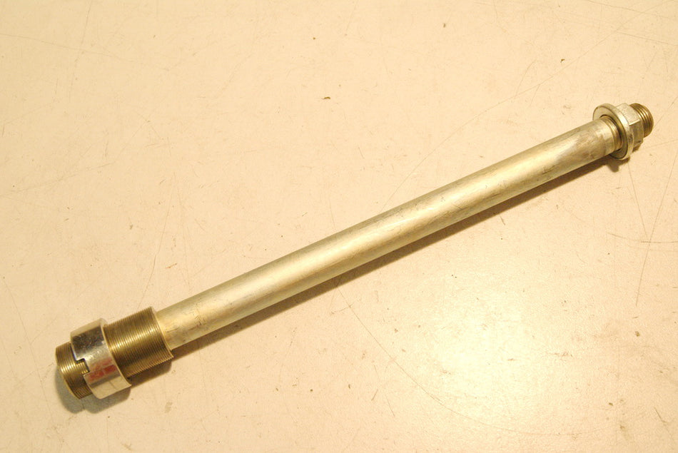 KAWASAKI ZZR 1200 ZXT20C SCHWINGACHSE ACHSE SCHWINGE