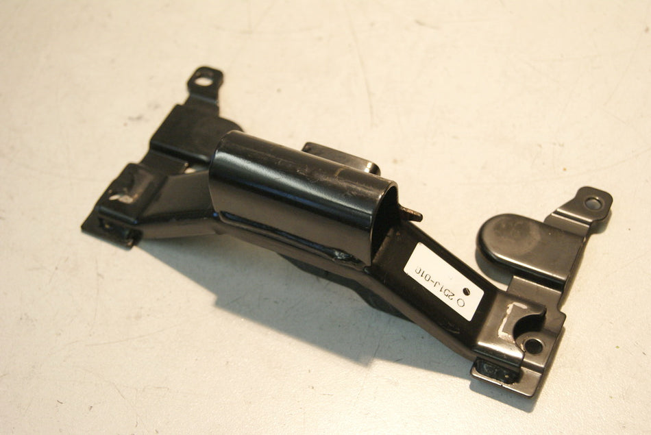 YAMAHA FZ-1 N RN16 BRACKET MOUNT TANK TANK BRACKET