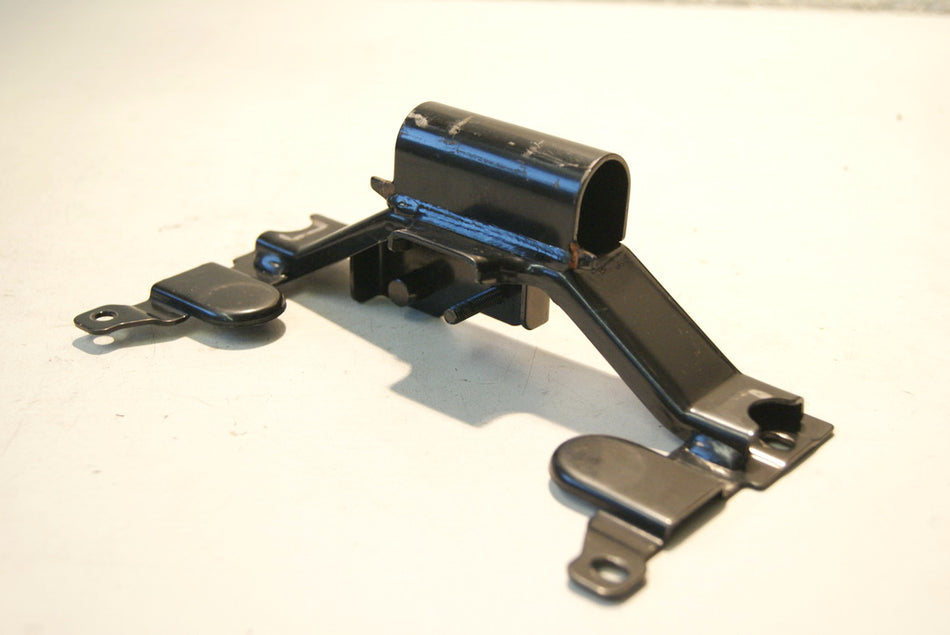 YAMAHA FZ-1 N RN16 BRACKET MOUNT TANK TANK BRACKET