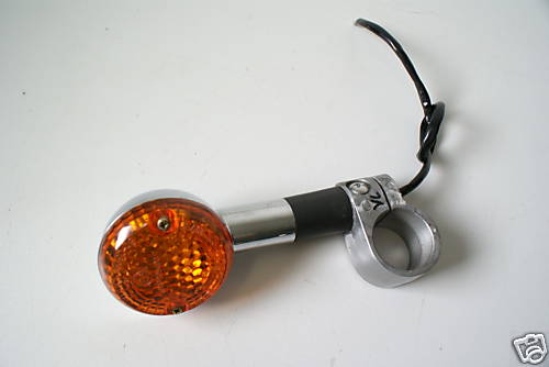 SUZUKI LS 650 NP41A/ B SAVAGE BLINKER VORN LINKS 86-00
