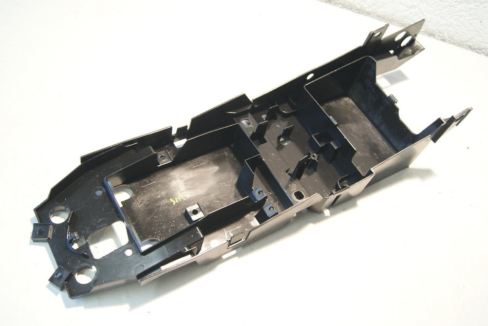 YAMAHA FZ-1 N RN16 HECKINNENVERKLEIDUNG BATTERIEKASTEN KOTFLÜGEL