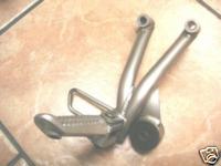 SUZUKI RF 600 GN76B PASSENGER FOOTREST RH 93-96