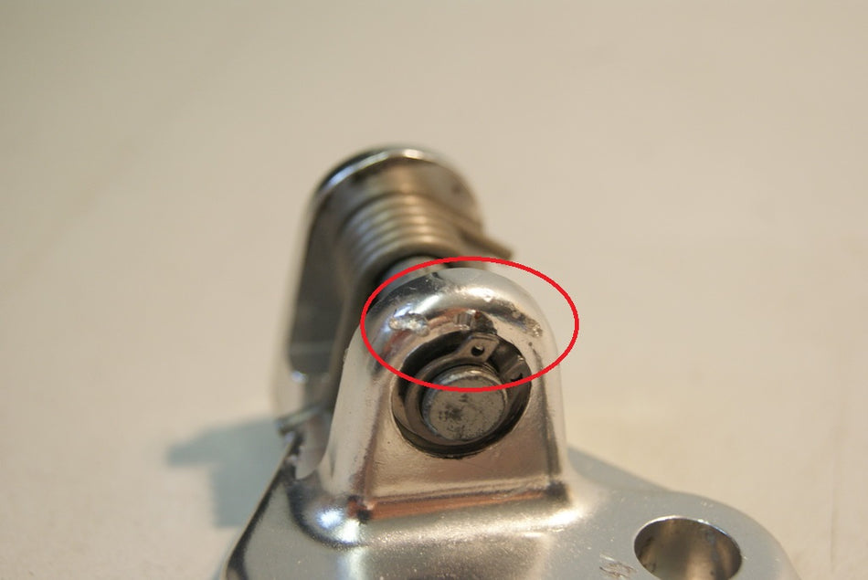 APRILIA RSV 1000 RR ZD4RR FUßRASTENTRÄGER FAHRER LINKS