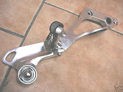 YAMAHA TDM 850 3VD FUßRASTENPLATTE RECHTS POLIERT