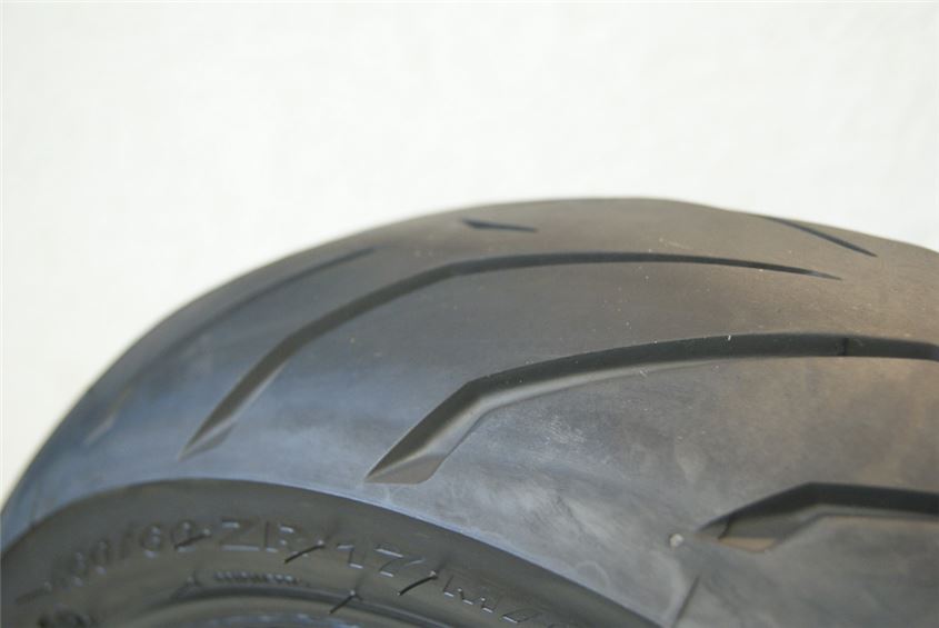 Keine Angaben REIFEN PIRELLI ANGEL GRAN TURISMO 160/60 ZR 17 REIFEN