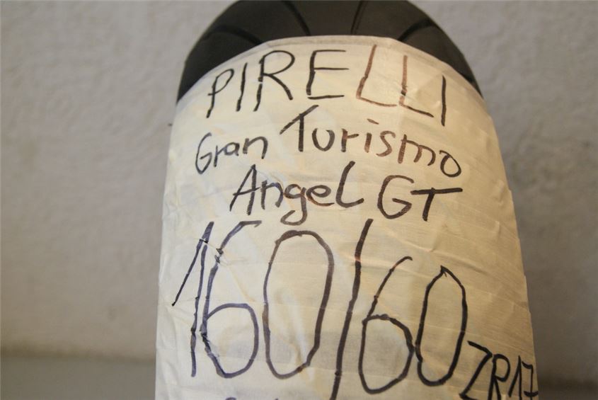 Keine Angaben REIFEN PIRELLI ANGEL GRAN TURISMO 160/60 ZR 17 REIFEN