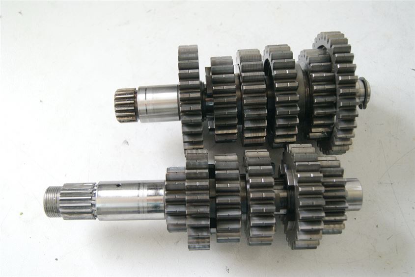 APRILIA RSV 1000 RR ZD4RR GETRIEBE GEAR