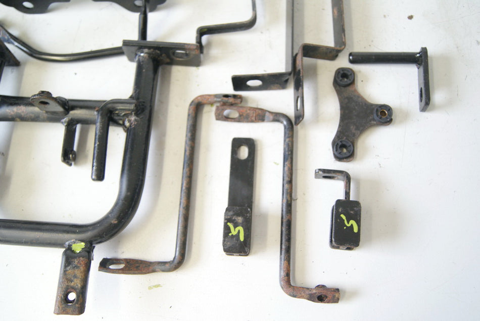 ADLY ATV 320 HURRICANE HALTERUNGEN TRÄGER HALTER
