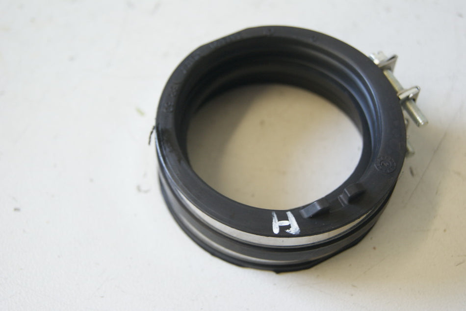 BUELL 1125 R XB3 L4F ANSAUGSTUTZEN HINTEN