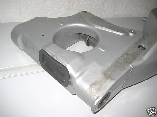 TRIUMPH SPRINT ST T695 955i EINARMSCHWINGE SCHWINGE 99-03