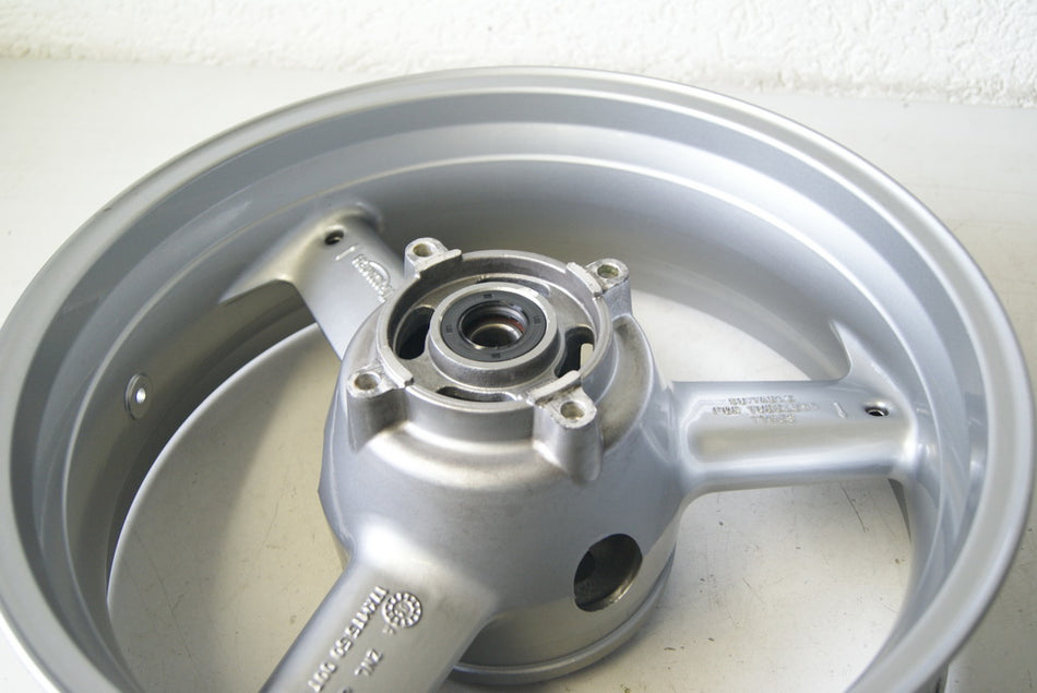TRIUMPH DAYTONA 600 806LW FELGE HINTERRAD WHEEL - UNFALLFREI