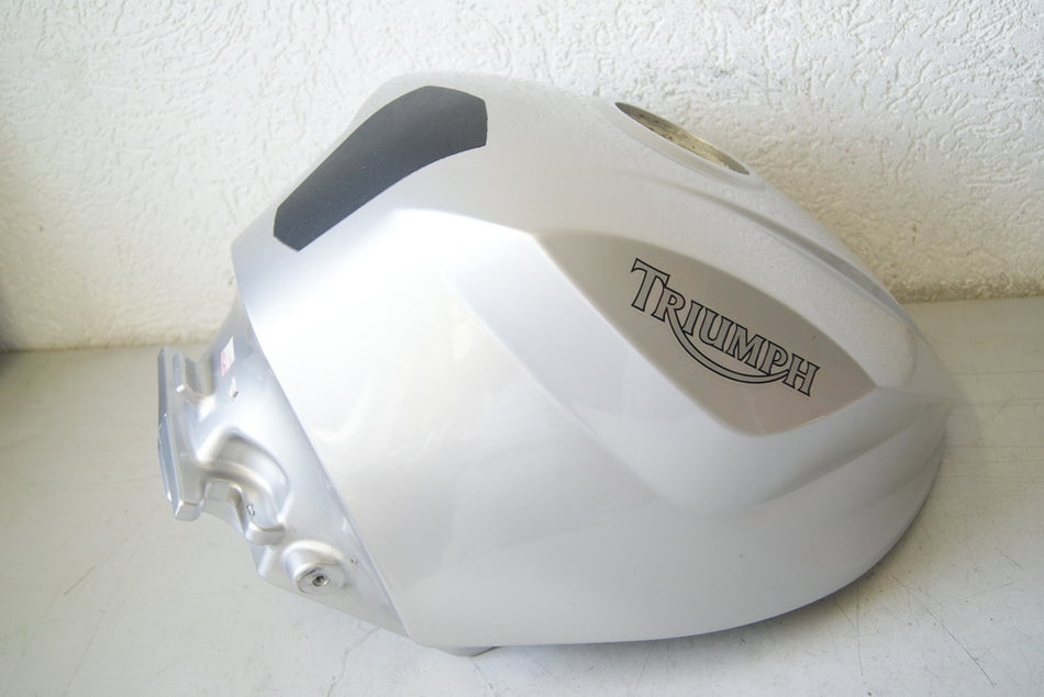 TRIUMPH DAYTONA 600 806LW TANK BENZINTANK FUEL