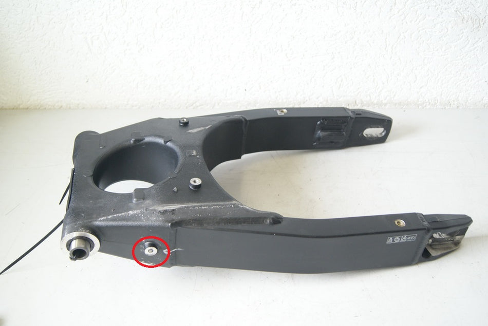 TRIUMPH DAYTONA 600 806LW SWINGARM SWINGARM