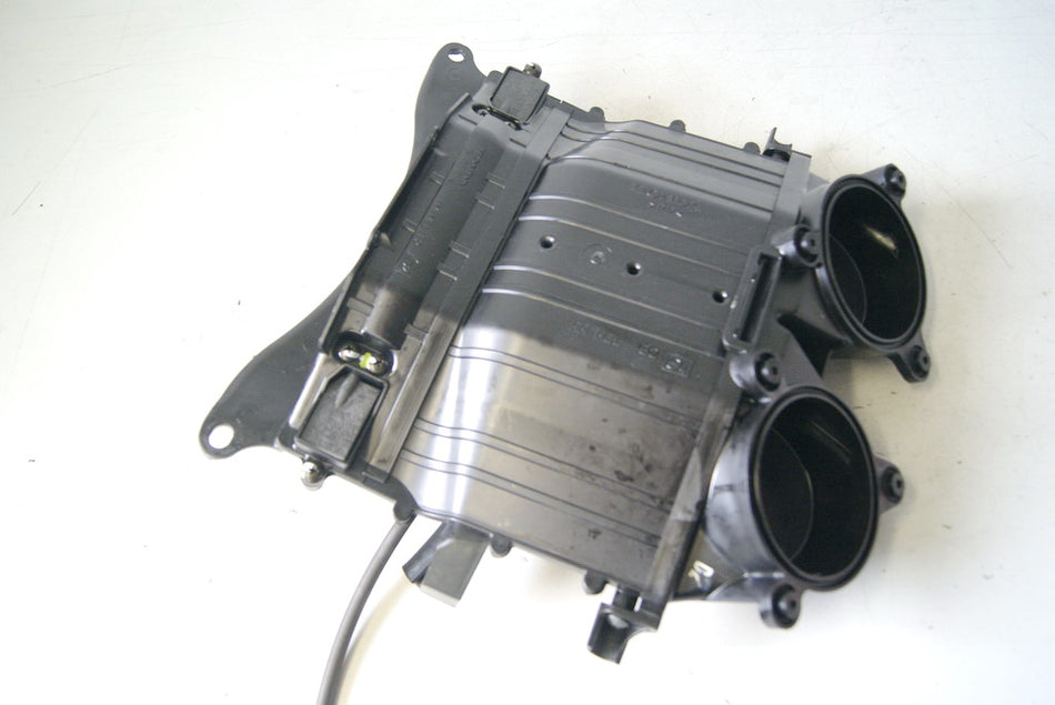 HONDA CBR 1000 RR SC57 CONDUCTO DE AIRE RAM AIR EJE DE AIRE