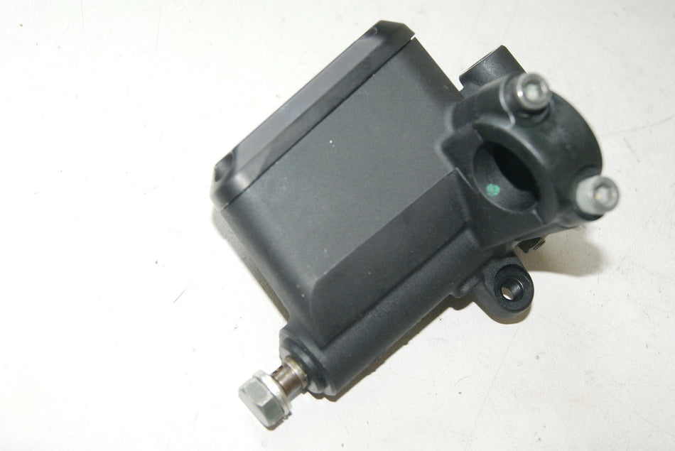 APRILIA SL 750 SHIVER ZD4RAA00 BOMBA DE FRENO DELANTERA