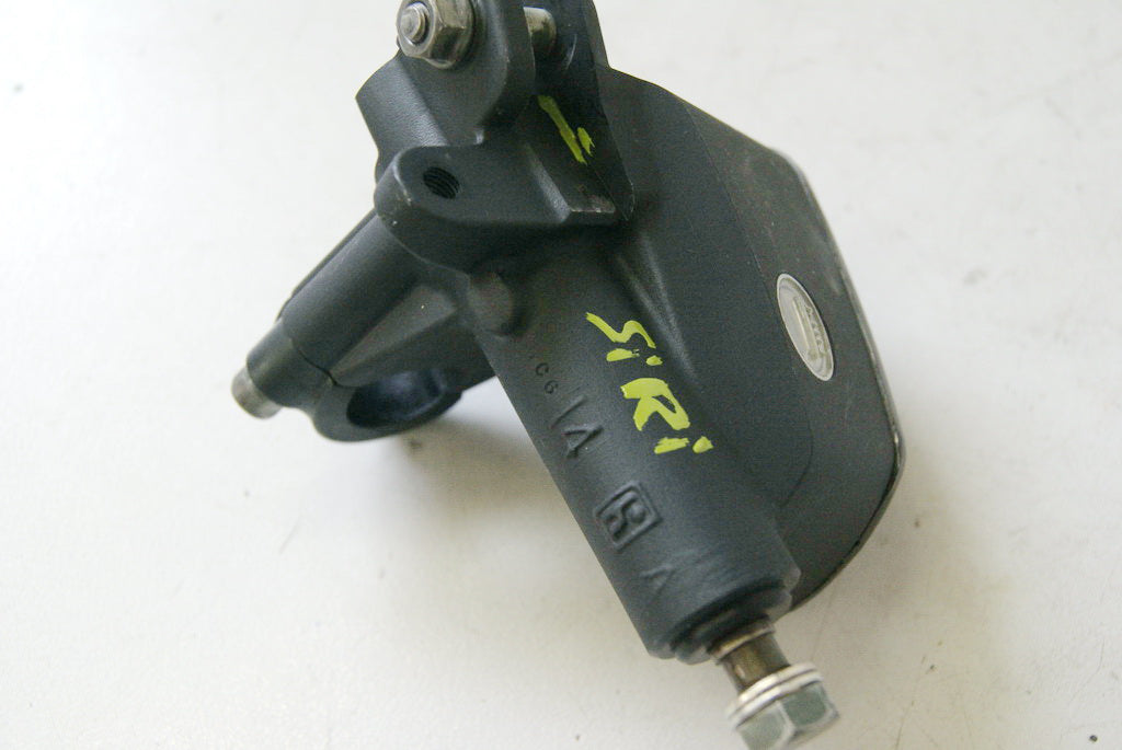 APRILIA SL 750 SHIVER ZD4RAA00 BOMBA DE FRENO DELANTERA