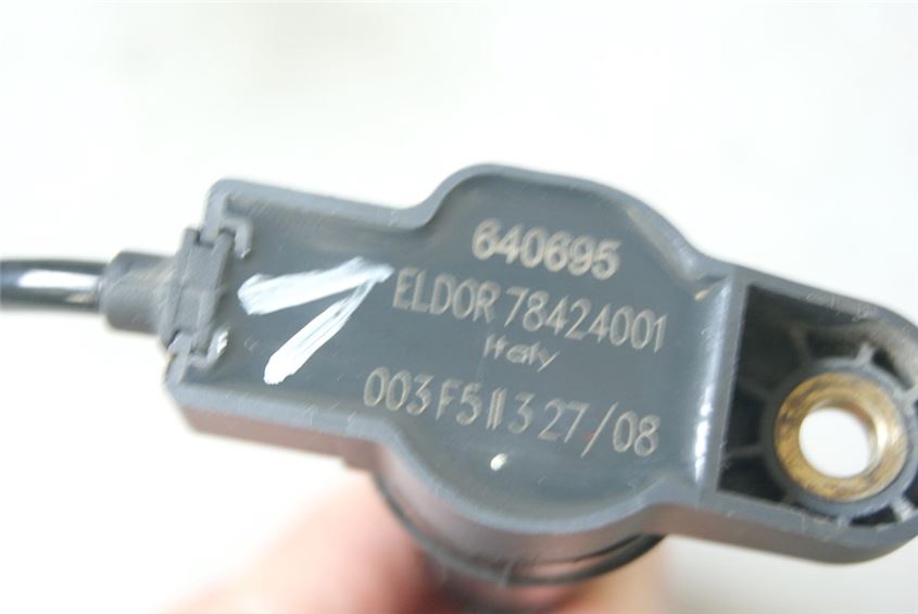 APRILIA SL 750 SHIVER ZD4RAA00 ZÜNDSPULE VORN IGNITION COIL