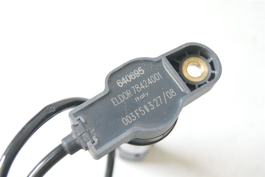 APRILIA SL 750 SHIVER ZD4RAA00 ZÜNSPULE HINTEN IGNITION COIL