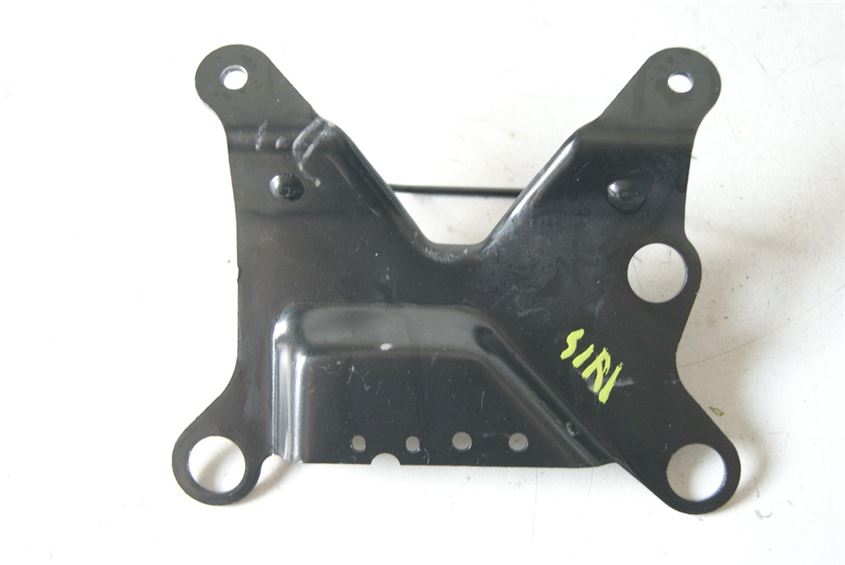 APRILIA SL 750 SHIVER ZD4RAA00 SOPORTE CUENTAKILÓMETROS FIJACIÓN