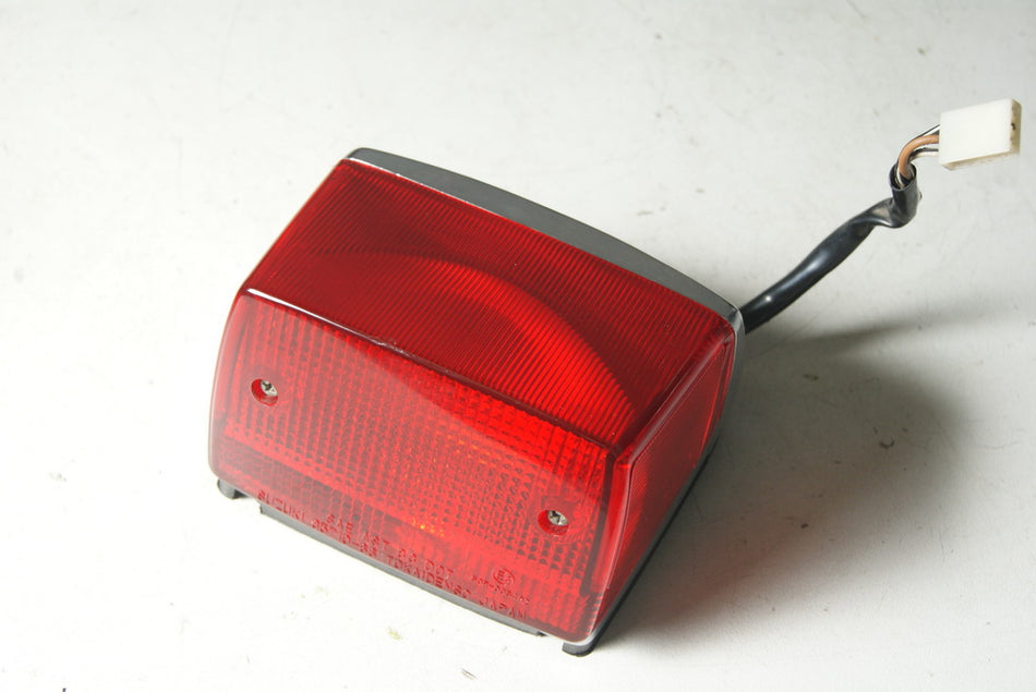 SUZUKI VS 1400 VX51L INTRUDER LUZ TRASERA LUZ TRASERA TRASERA