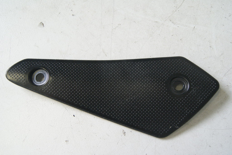 MOTO GUZZI NORGE 1200 ABS ZGULPH01 PROTECTOR DE TALÓN DERECHO CUBIERTA PLACA REPOSAPIÉS
