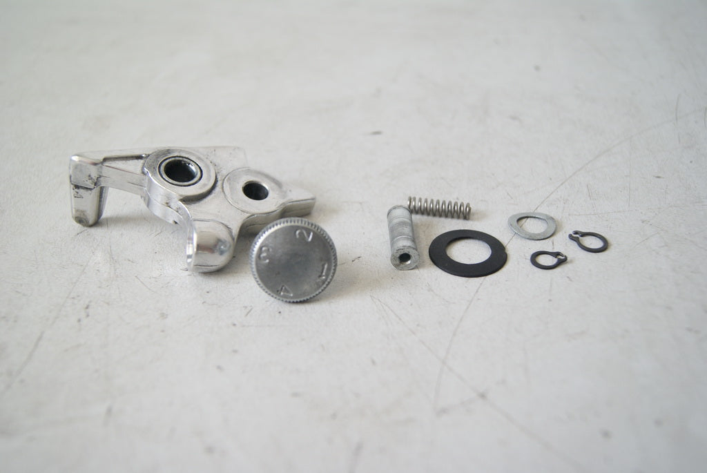 MOTO GUZZI NORGE 1200 ABS ZGULPH01 ARRETIERUNG KUPPLUNGSHEBEL SCHRAUBE