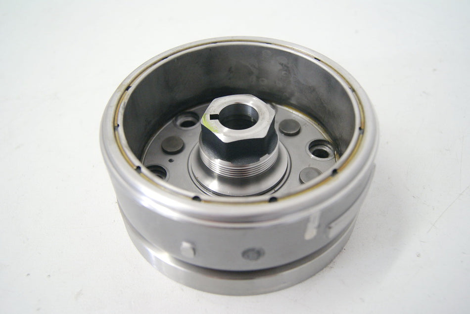 SUZUKI VS 800 VS52A/ B INTRUDER LIMA ROTOR POLRAD LICHTMASCHINE
