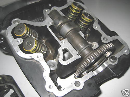 SUZUKI VZ 800 AF MARAUDER CYLINDER HEAD FRONT ENGINE 96-00