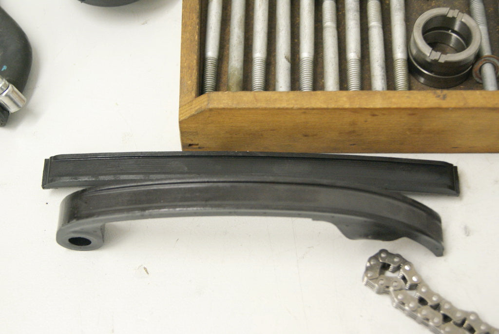 TRIUMPH DAYTONA 600 806LW TORNILLOS PEQUEÑAS PIEZAS MOTOR