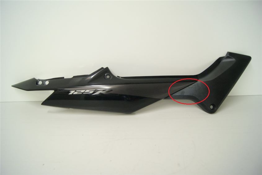 HONDA CBR 125 R JC39 CARENADO TRASERO DERECHO CUBIERTA