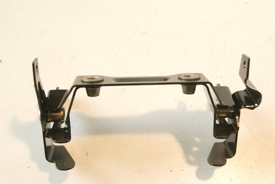 BMW K 1200 S K12S REAR TANK MOUNT SUPPORT BRACKET