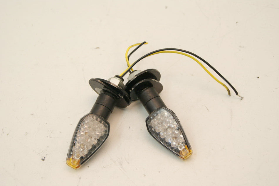 INTERMITENTES LED YAMAHA R1 RN09