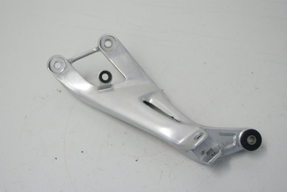 HONDA CBR 1100 XX SC35 REPOSAPIÉS PASAJERO IZQUIERDO FOOTREST
